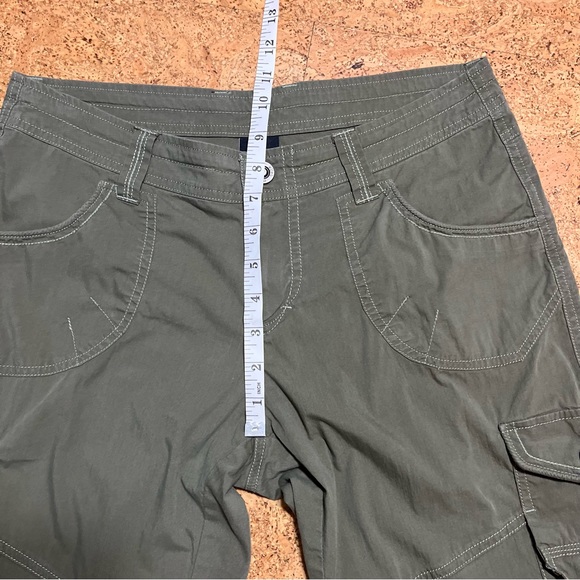 Kühl Kontra Roll Up Sage Cargo Convertible Capri Pants / Bermuda Shorts Sz 6 - Picture 14 of 16